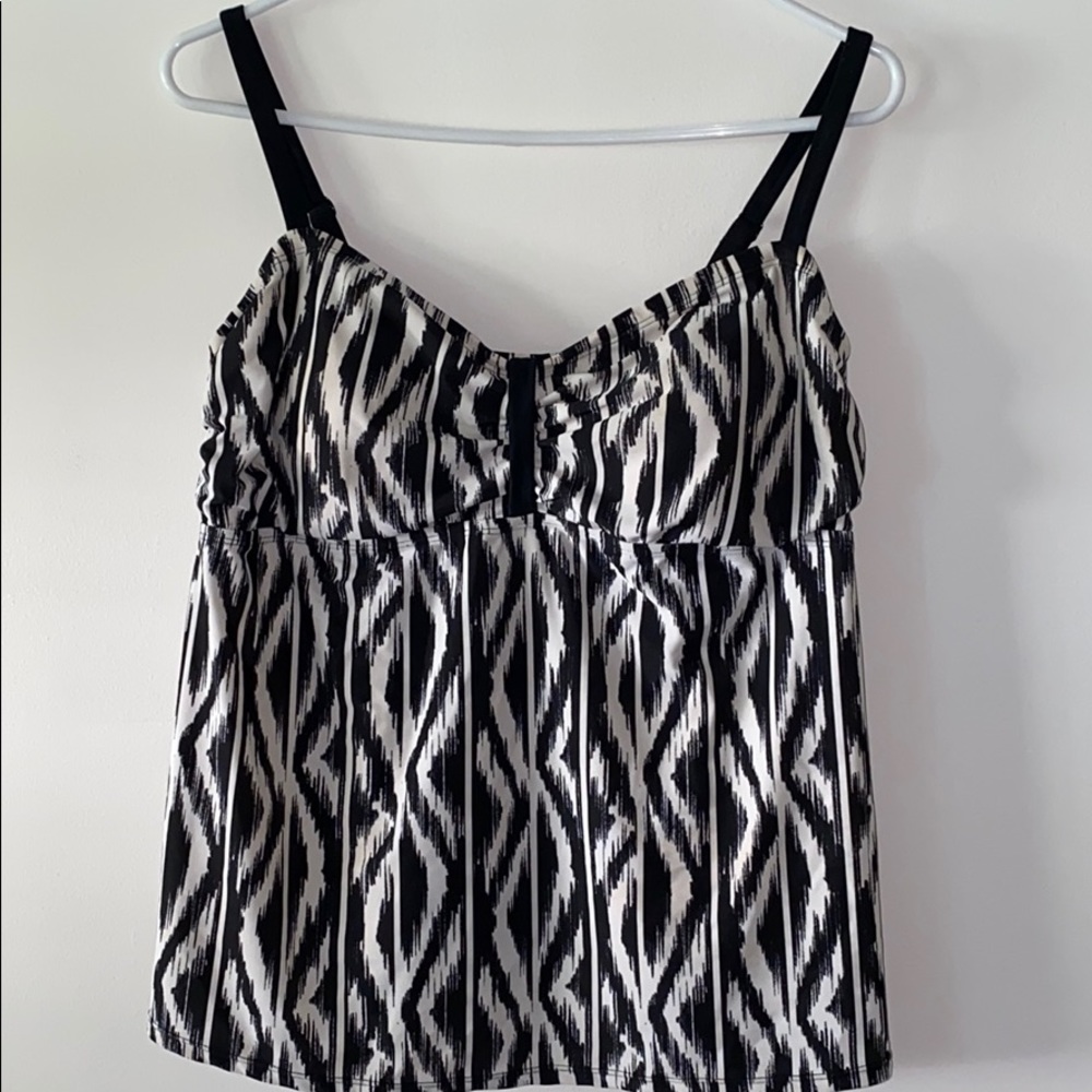 Coco Beach woman’s bathing suit top